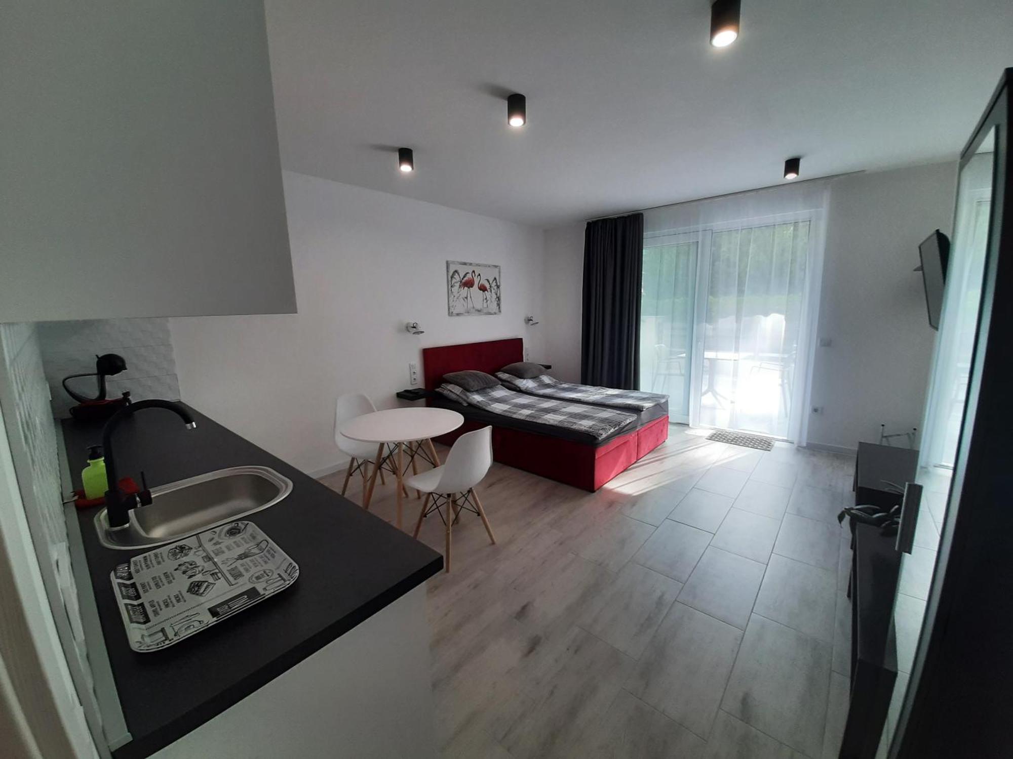 Ancsi Apartmanhaz Балатонлелле Екстер'єр фото