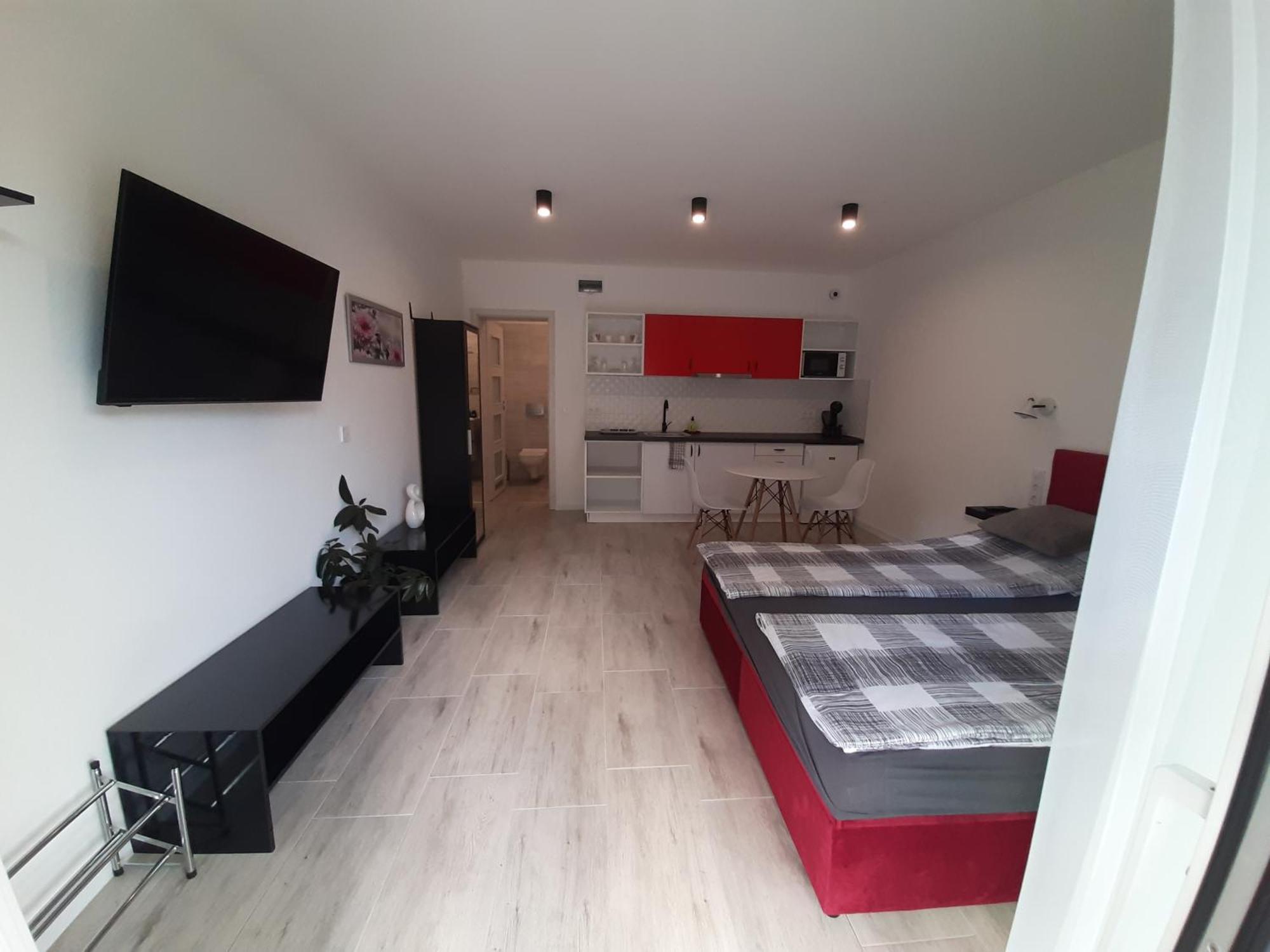 Ancsi Apartmanhaz Балатонлелле Екстер'єр фото
